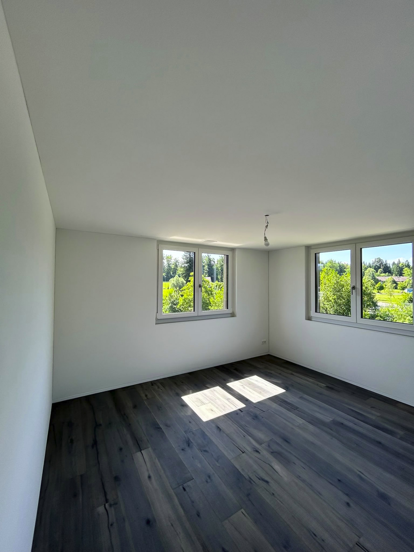 Zimmer mit Blick ins Grüne