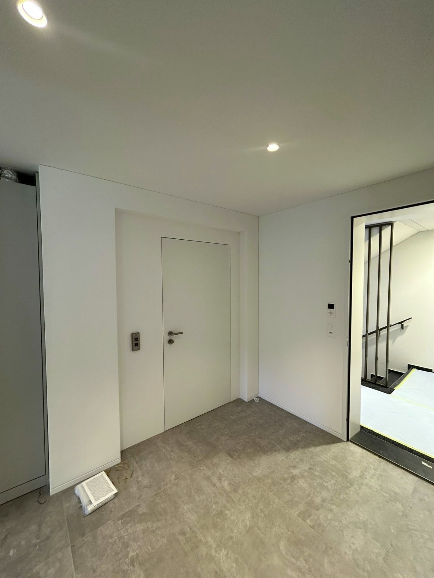 Entrée mit Einbauschrank